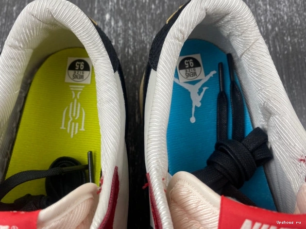 Low Away Room Jordan 1 Trophy Retro OG 0421